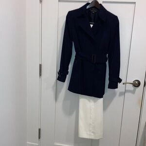 Anne Klein NWT Petite Dark Blue Jacket and Cream Pant Suit. Trench Coat